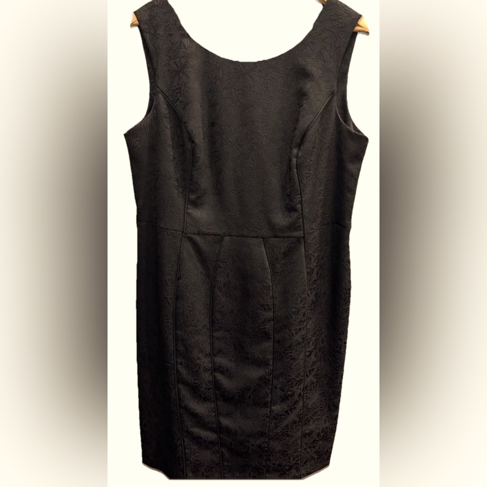 Long Tall Sally BLACK FORMAL zip DRESS Embossed flowers Sleeveless MIDI, SIZE 16
